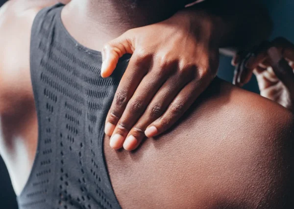 What is Frozen Shoulder? Causes, Symptoms, and Treatment Options